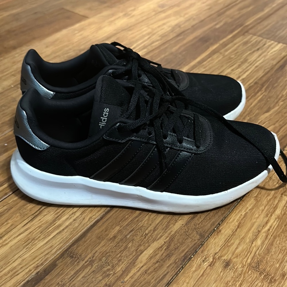 Adidas running shoes so 9 Womens black